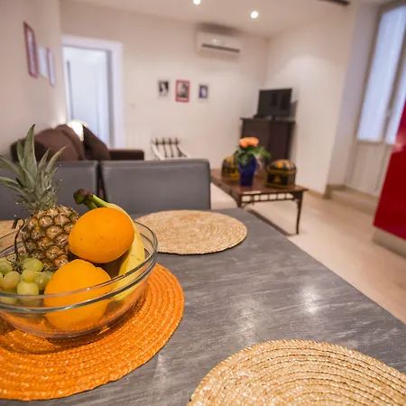 Bouttau By Connexion * Cannes