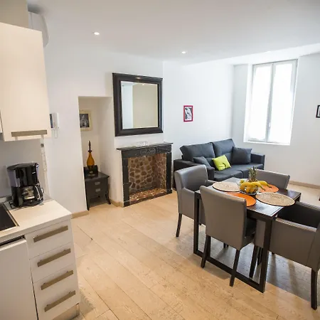 Bouttau By Connexion *